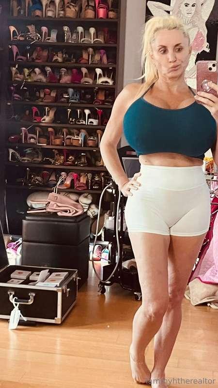 Got this new top, what do you think?