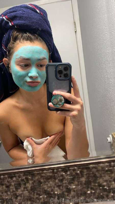 I can’t move my face