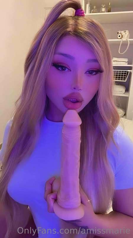 🎥🐷💌 I was alone and horny, cock hard and my big toy next to ..
