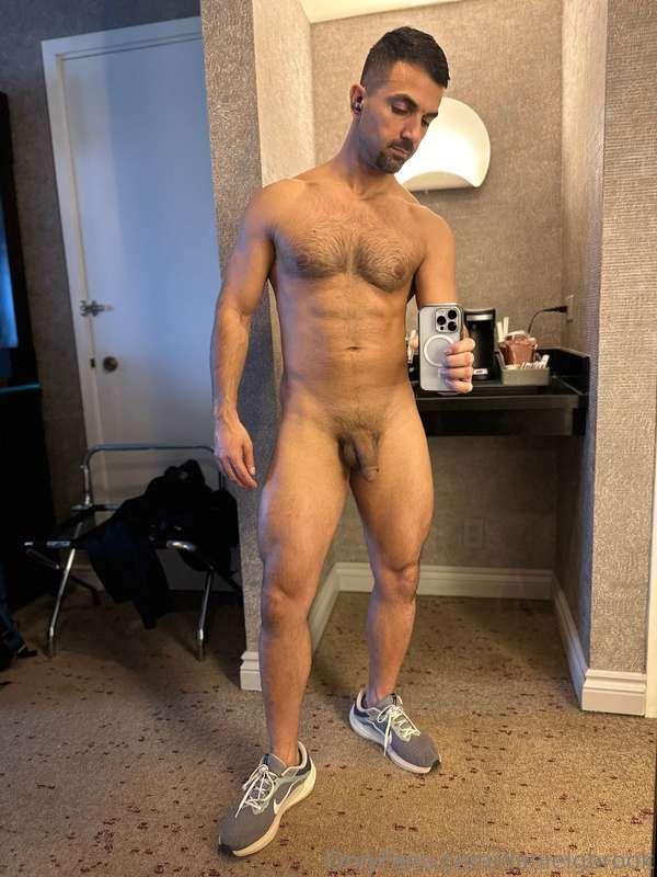 danielgainsbrook image #2