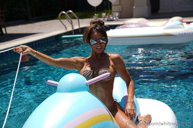 You can always find me on a floaty at a pool party 😜