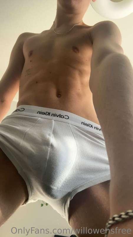 I like this pic😏

https://onlyfans.com/willowensvip