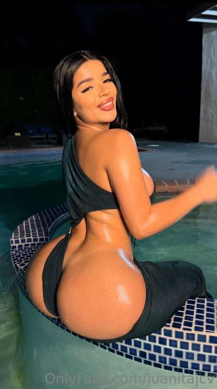How i smile when you message me 🥰