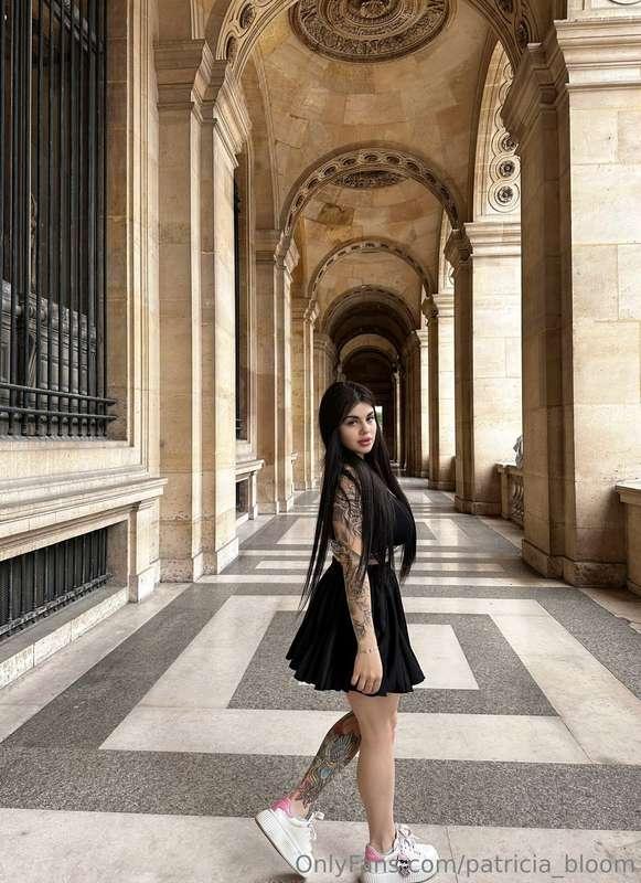 I feel very feminine when I wear skirts...hope you like to c..