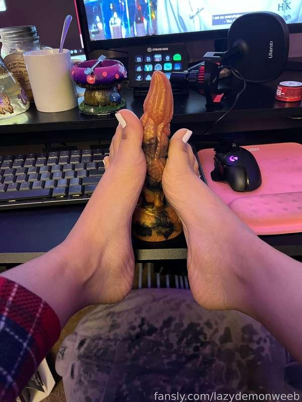 lazydemonweeb image #2