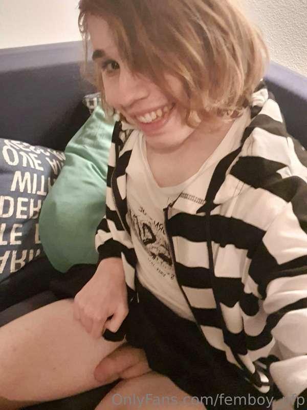 femboy_pfp image #9