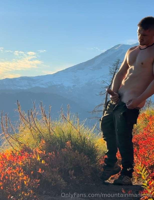 Sunset stroking at the top of a mountain ⛰️🍆