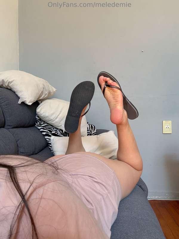 Just a random pose I saw on Reddit lol
