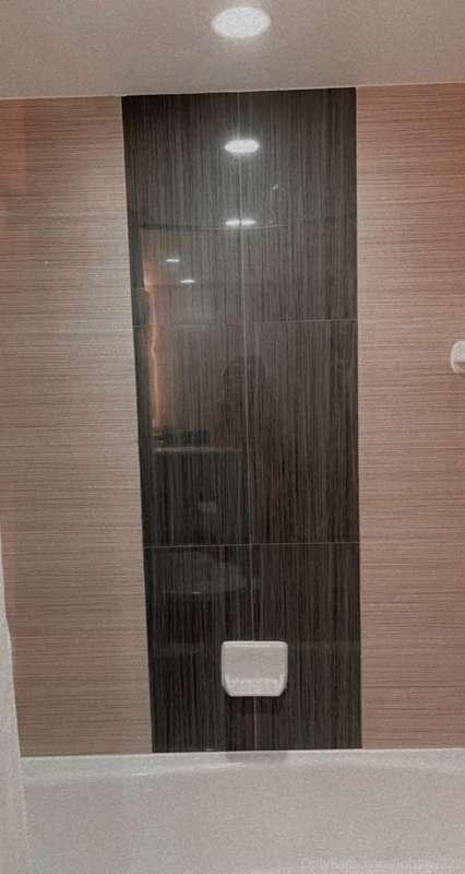 can you see me? Hehe the shower is so clean in my hotel room..