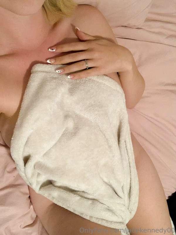Craving a chat tonight… 💋