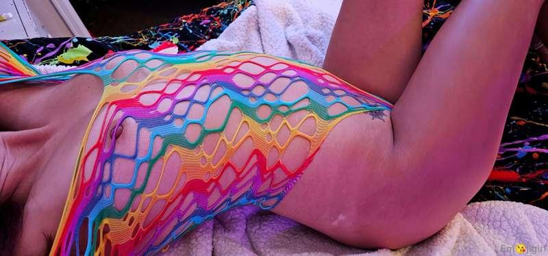 Just laying here waiting for you 💋