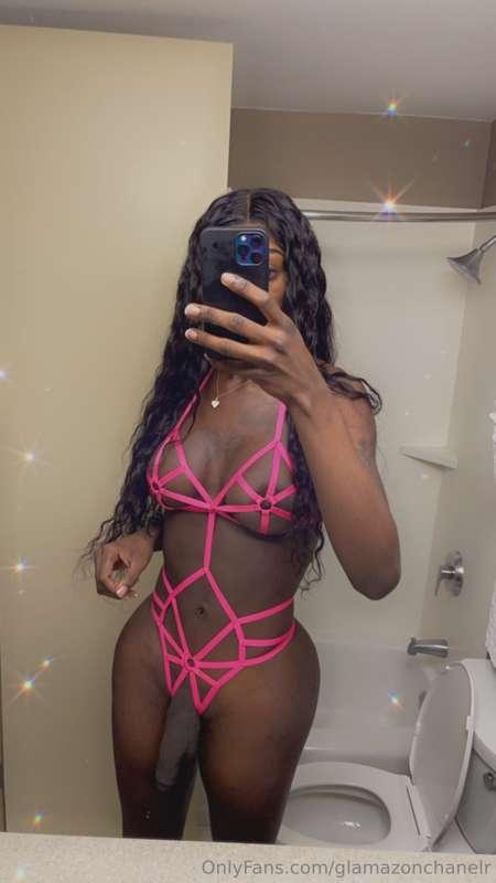 glamazonchanelr image #0