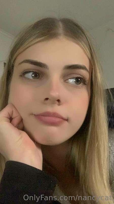 Hi everyone, today I feel bad, I'm sick, so I think that tod..