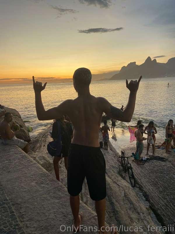 Bora pra praia ? @lucas_ferraiii