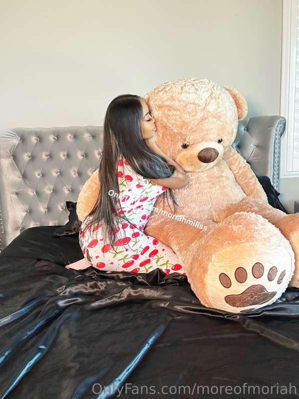 Cozy Friday😉 How are you, daddy?