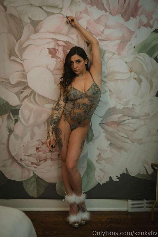Do you like my lingerie baby? 💕