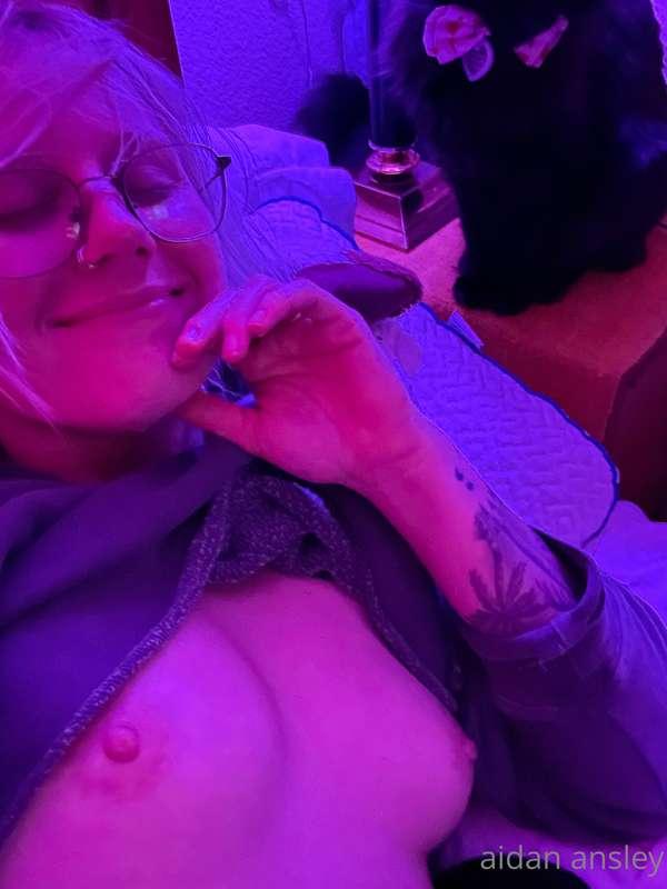 happy tiddie tuesday bbs
(tiddie tuesday came early because ..