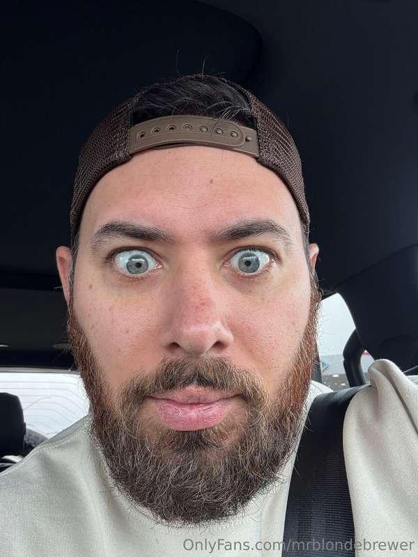 just out here trying to do the ocean eyes trend haha 