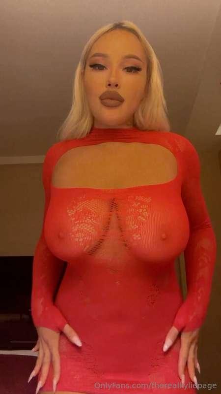 **I don’t wanna keep this on 😈 it’s blocking the view**