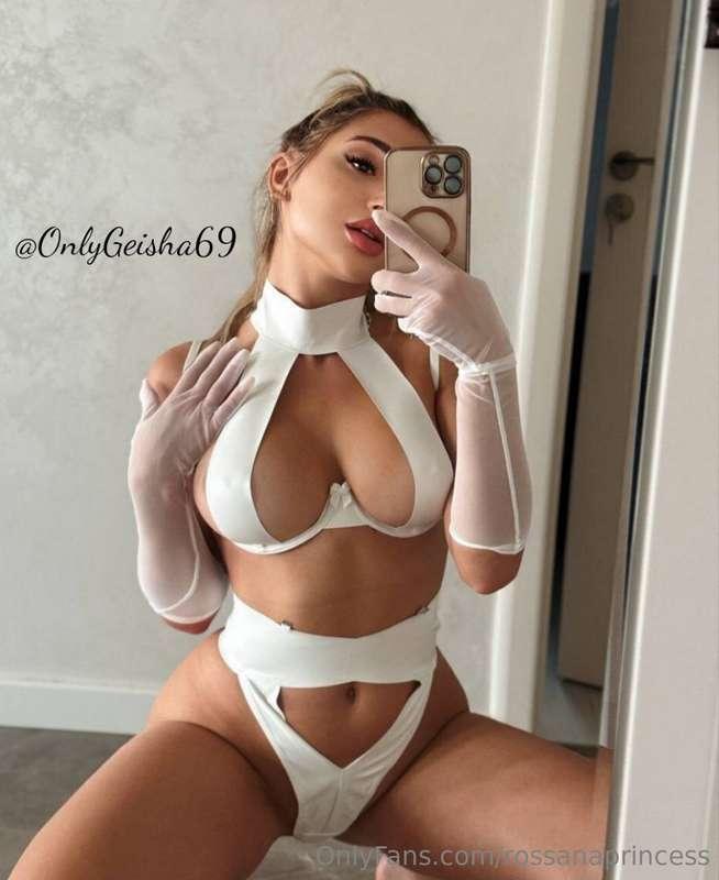 𝔻𝕚𝕣𝕥𝕪 𝕒𝕟𝕕 𝔻𝕒𝕣𝕜 𝔸𝕟𝕘𝕖𝕝 😇☀️ @onlygeisha69  ☀️Some see the playf..