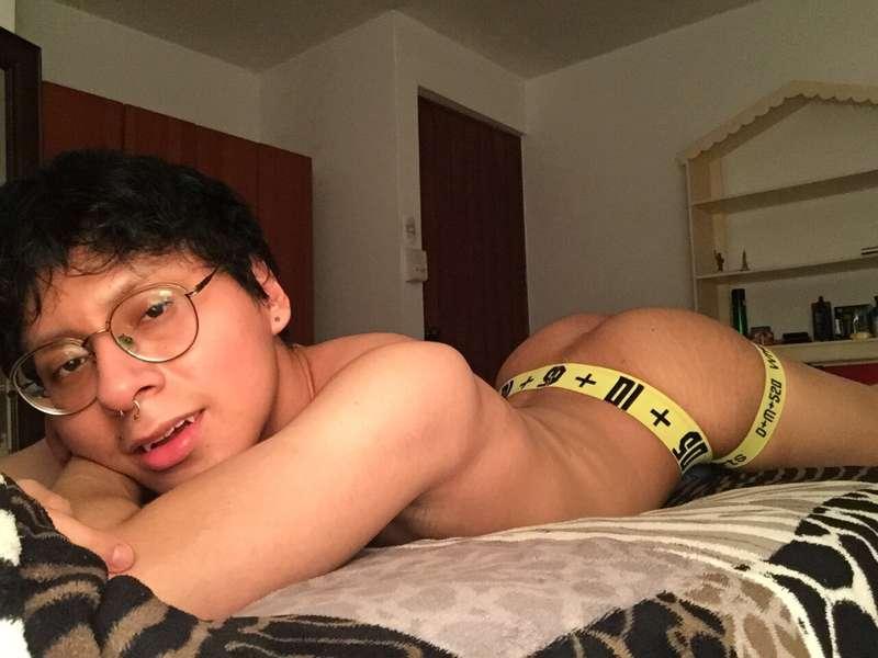 wanna sleep with me? 🥰💕