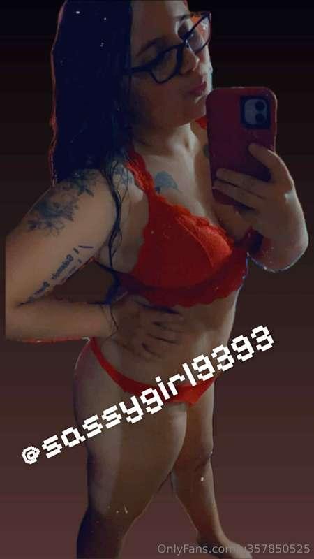  Think you can handle this heat? She’s searching for some fu..