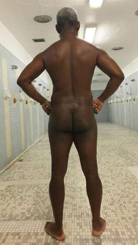 Happy Hump Day!#musculardaddy #gay #gaycruising #gaybeard #b..