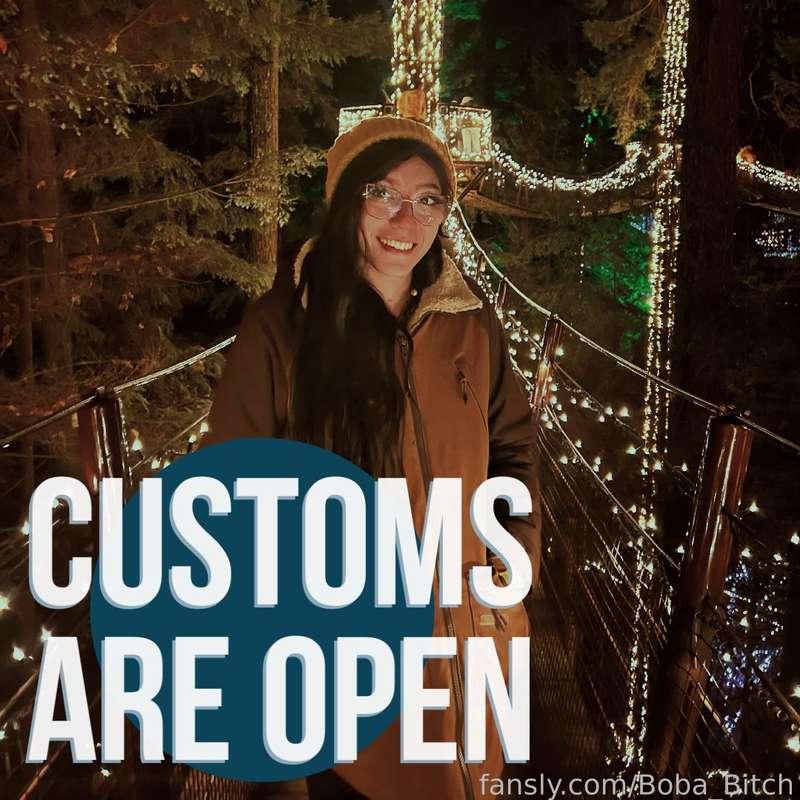 Customs are officially re-opened!

Y'all have been asking, so I'm super happy that my schedule has cleared up enough to make time for them again. 💕 They'll likely be open until around January-ish, so don't feel rushed at all if you're interested. DM me anytime~!
