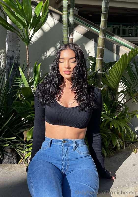 Be honest, Papi 🙈 how do I look right now? 👀