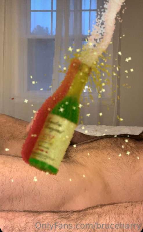 Convulsing cum shot 💦😵‍💫
Fuck that felt soooo good…
Come org..