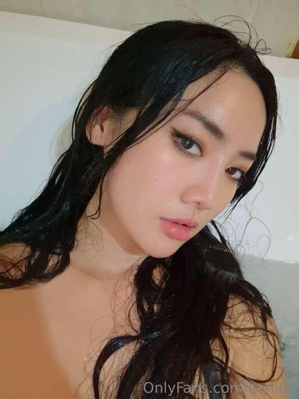 Bubble baths or showers ? x