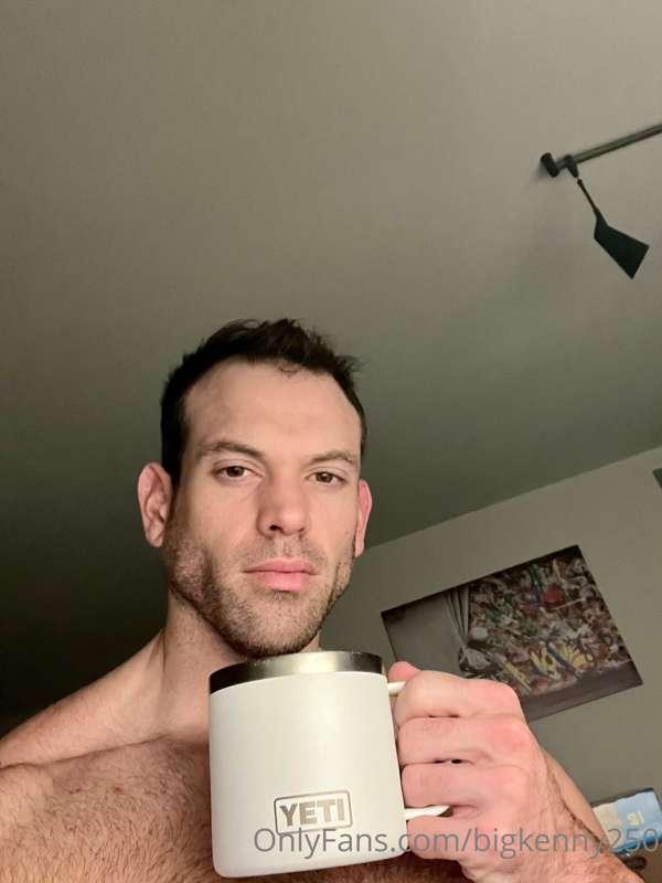 Who’s buying my coffee?? 🤑🤴🏻💪🏼