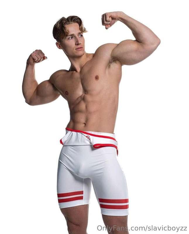 Real brother of Peachyboy 😍 @maximusjr  He is the real broth..