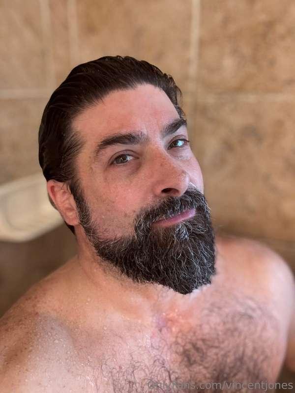 Headed off to the salon to get cleaned up for Florida. Teste..