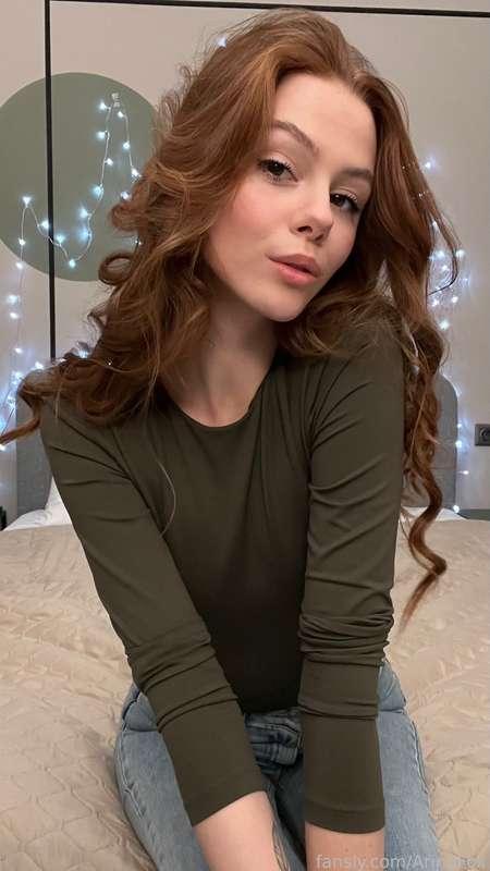 Making hot Christmas content🎄💦🔥