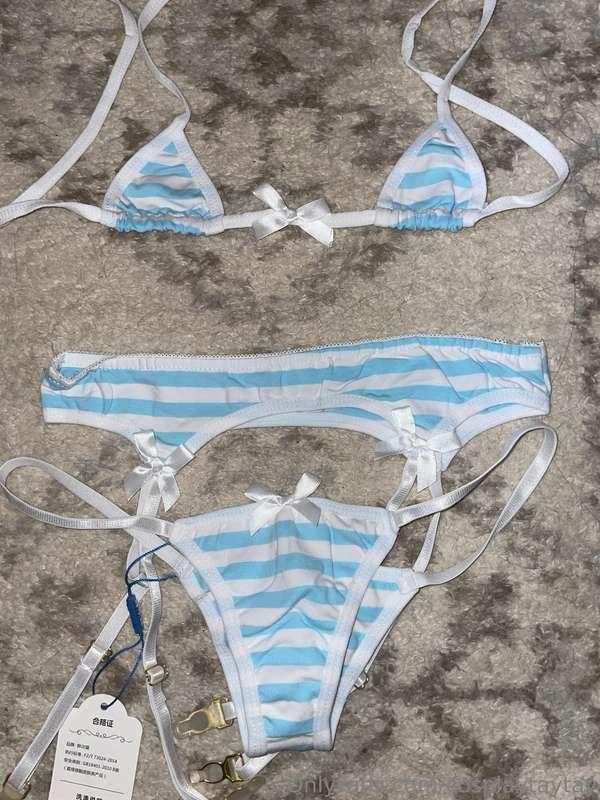 Got a new bikini for Privaty 😉 tip me 5 on this post or in d..