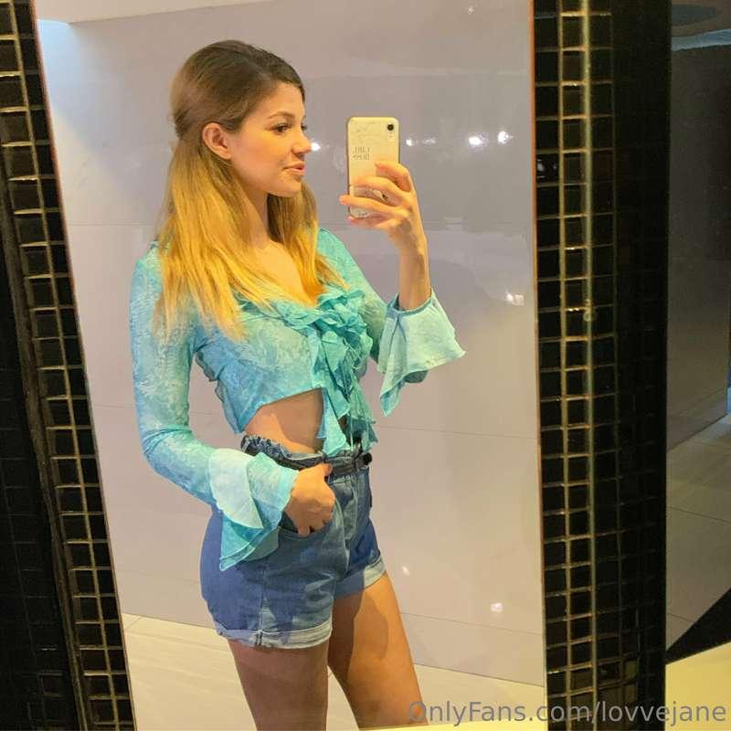 🗞Hi everyone, I’m still thinking on how to manage my profile..