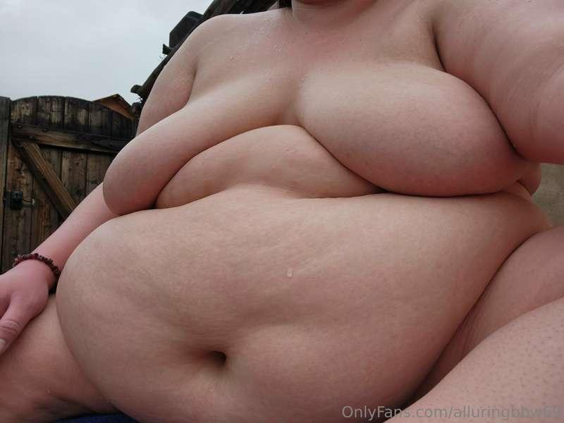 alluringbbw69 image #4