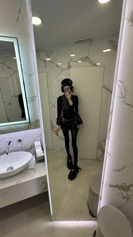 yoursmalldoll image #1