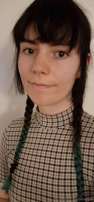 I got a new face piercing <3 what do you think? 