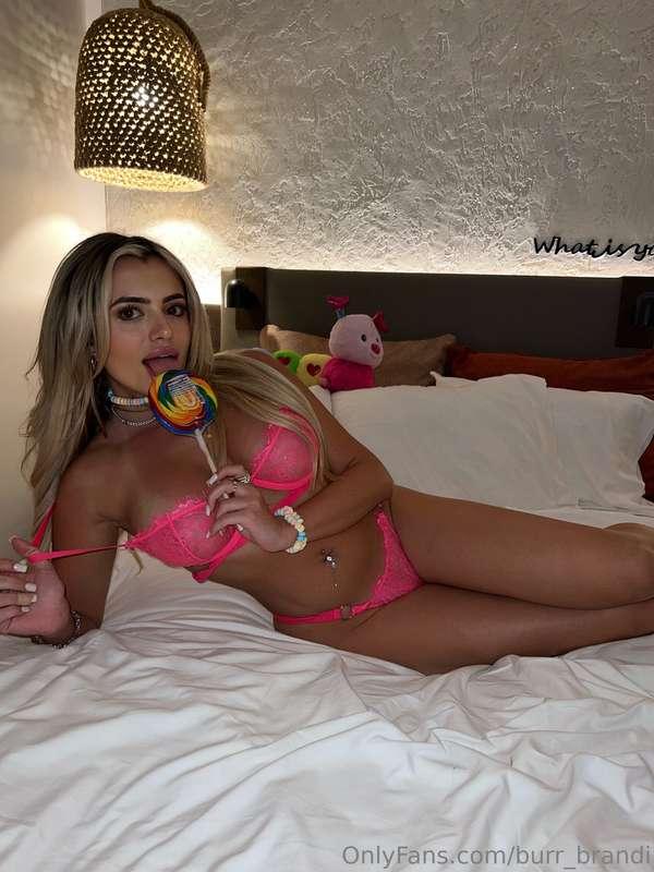 Lick me slow like this lollipop… I promise I’m way sweeter 😛..