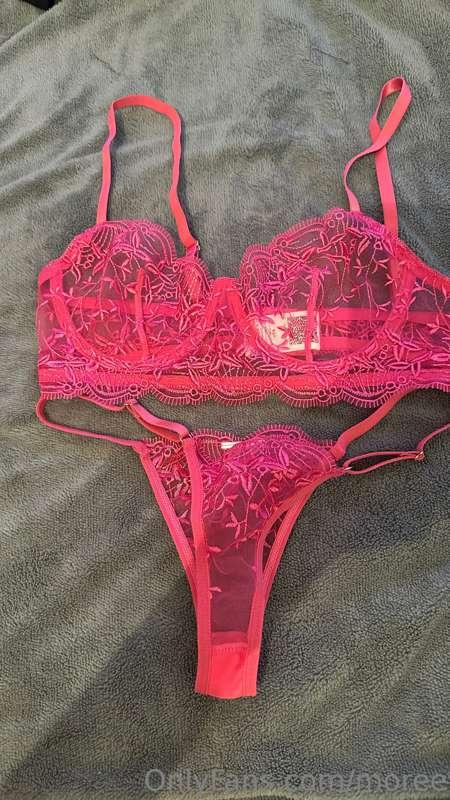 €50,- 1 dag dragen exclusief verzending
€50,- 1 day wear exc..