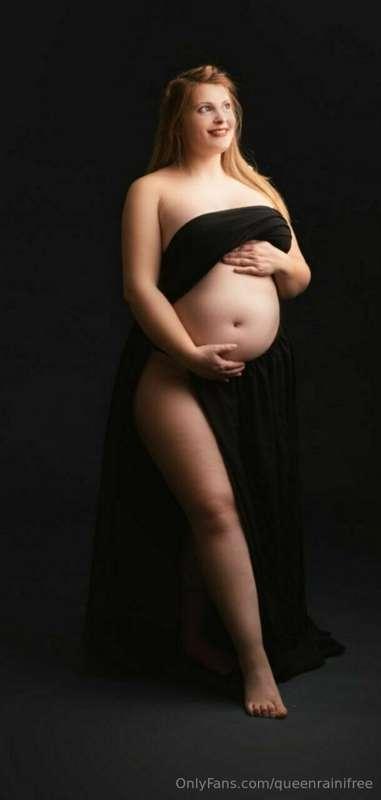 PREGGO MOMMY 🤰🔥
@charilove @charilove @charilove 
Are you re..