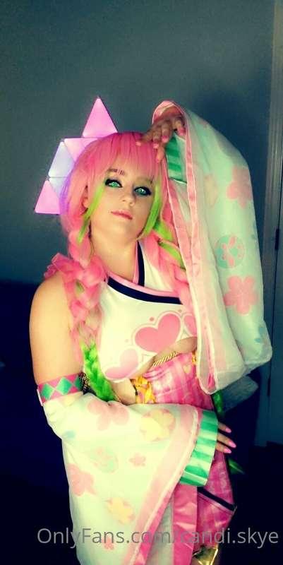 urbimbowaifu image #0