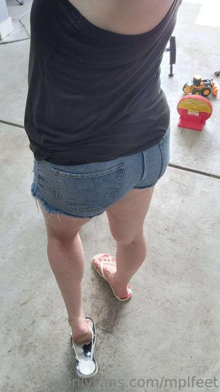 Do you love some flip flops?