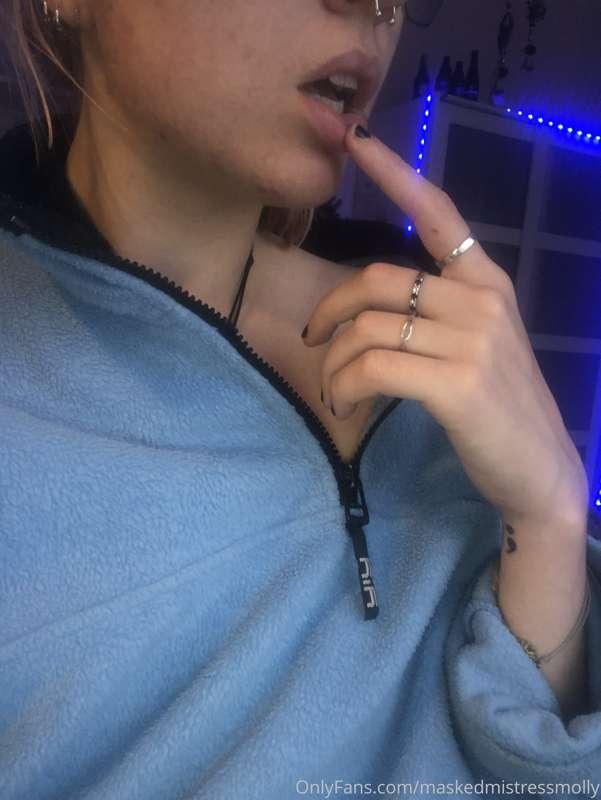 I love to masturbate while I’m studying 📚🥵