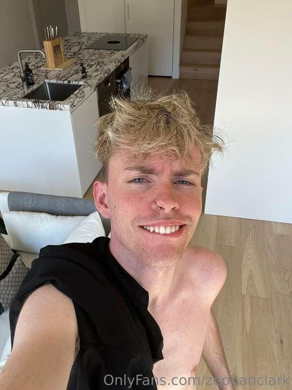 I hope you don’t mind if I post a cute selfie from time to t..