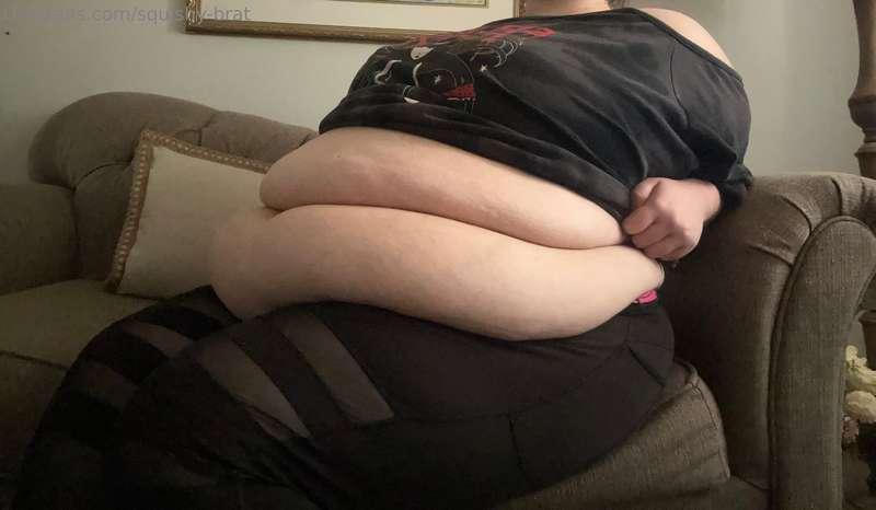 In dire need of stuffing inspo 🥵