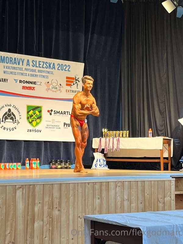 Hi lot of people msg me about contest content ! So here it i..