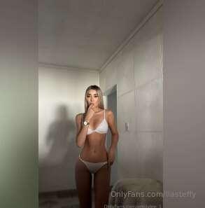 🌟 Step into the world of @emilylee_xo 🌟🔥 She’s 19 and ready ..